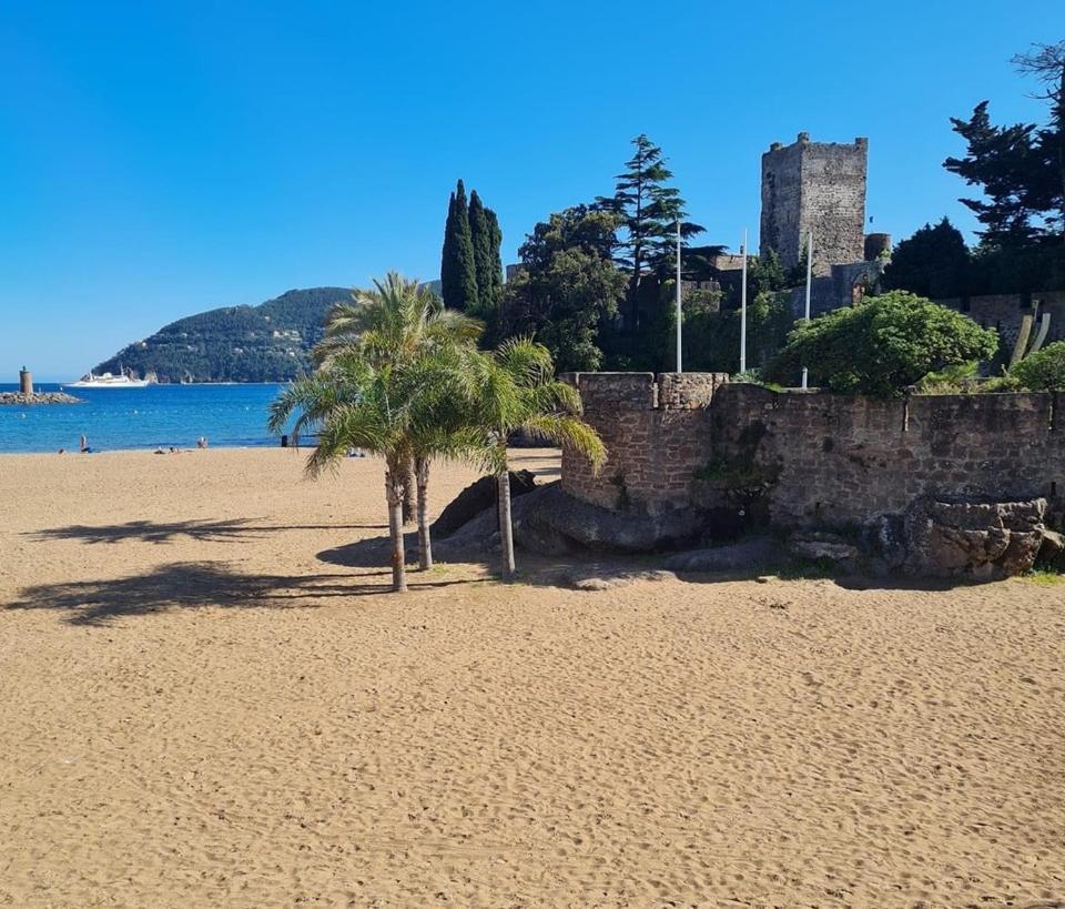 Rez De Jardin Au Calme Et Proche Mer Mandelieu-la-Napoule Exterior foto